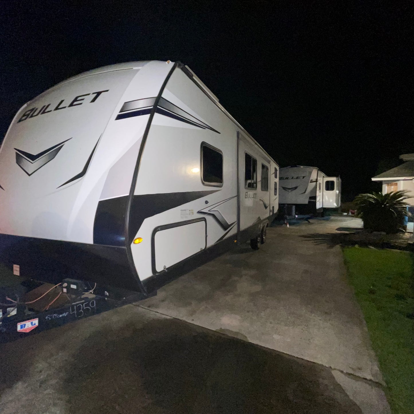 2022 Bullet Ultralite Keystone 287QBS RV2