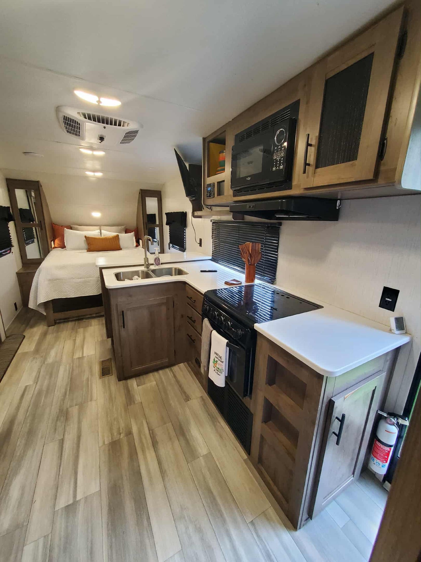 2023 Heartland Pioneer RB215